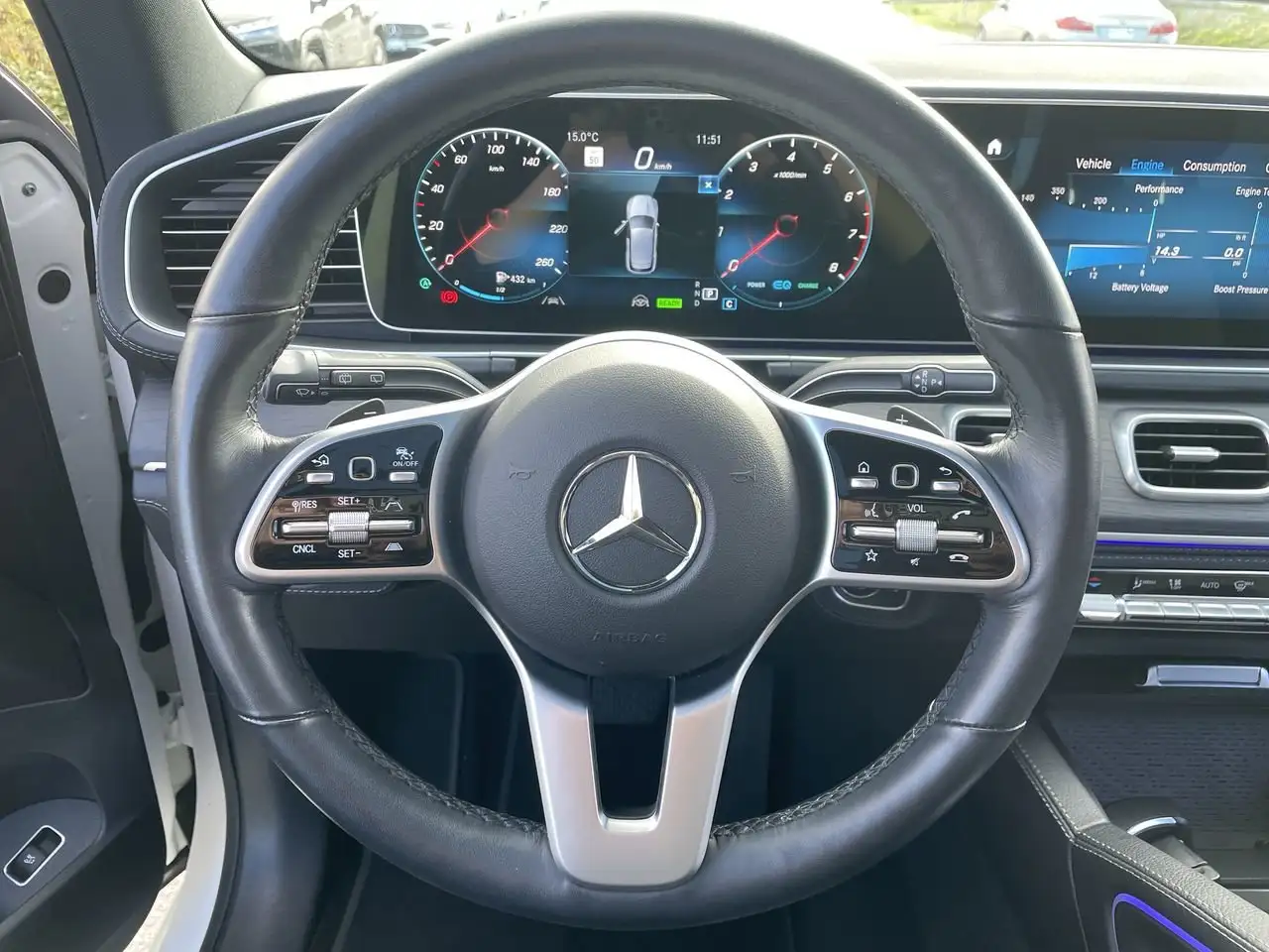 Mercedes-Benz GLE - Image 28