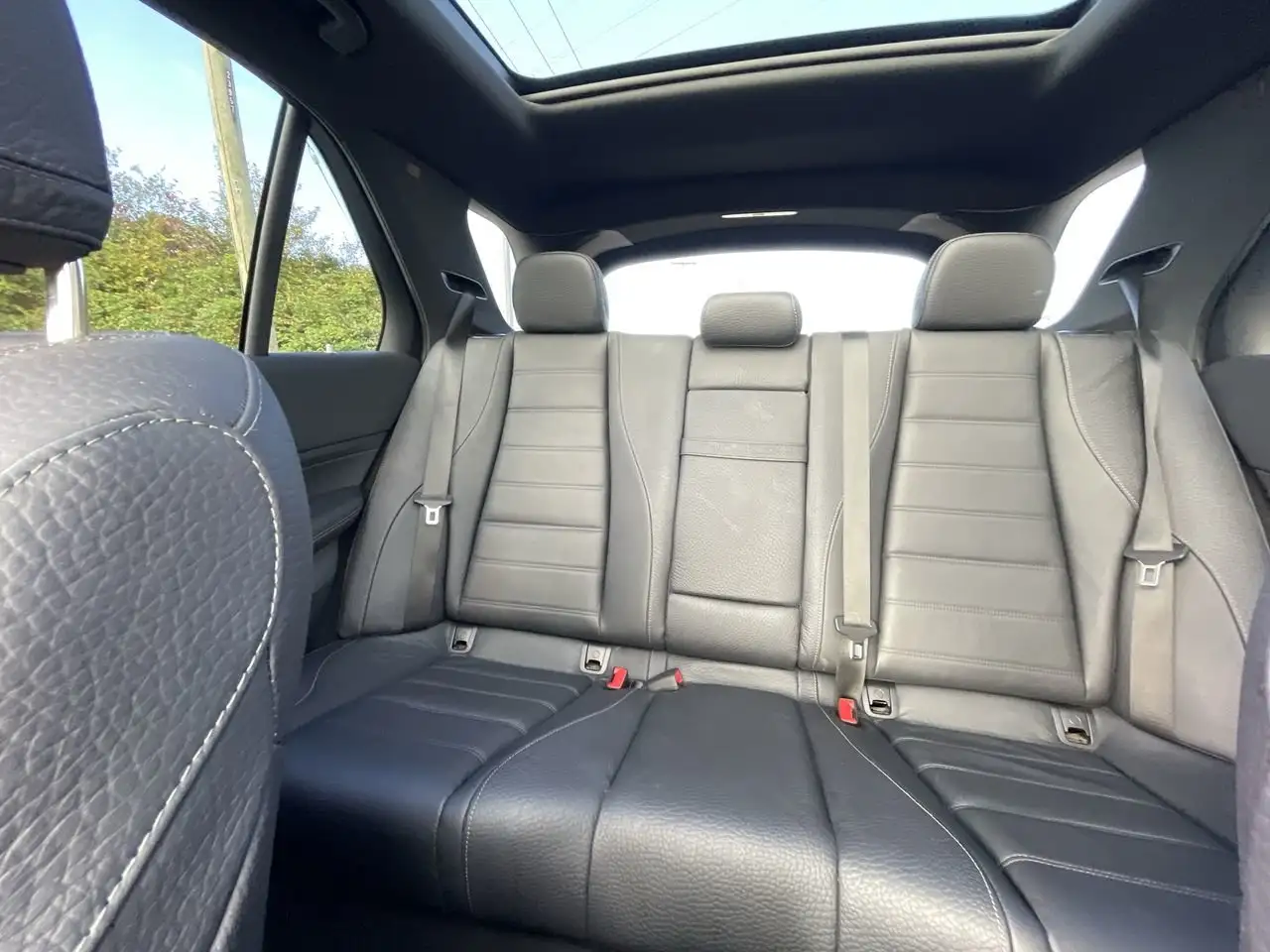 Mercedes-Benz GLE - Image 23