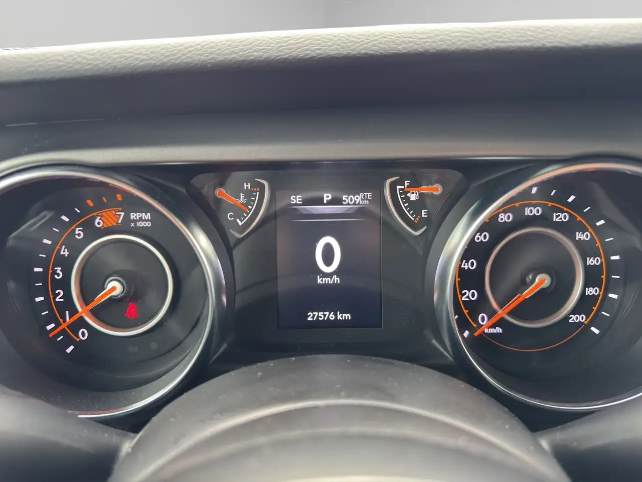 Jeep Wrangler - Image 12