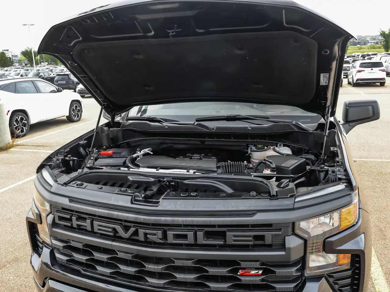 Chevrolet Silverado 1500 - Image 10