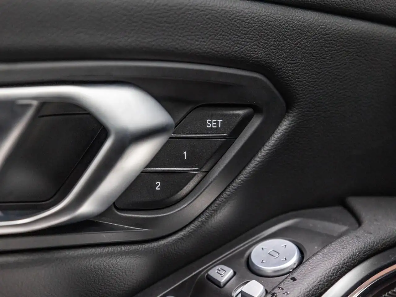 BMW 3 Series - Image 14