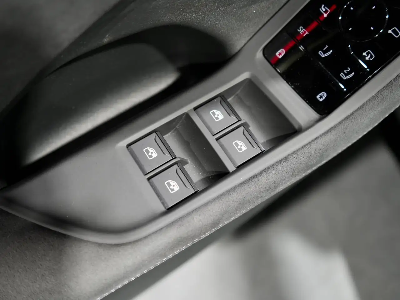 Audi S5 - Image 34