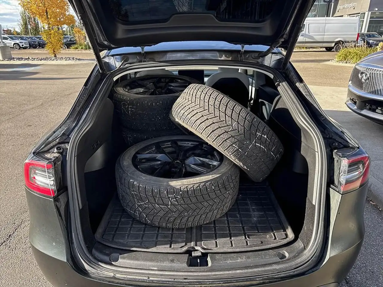 Tesla Model Y - Image 11