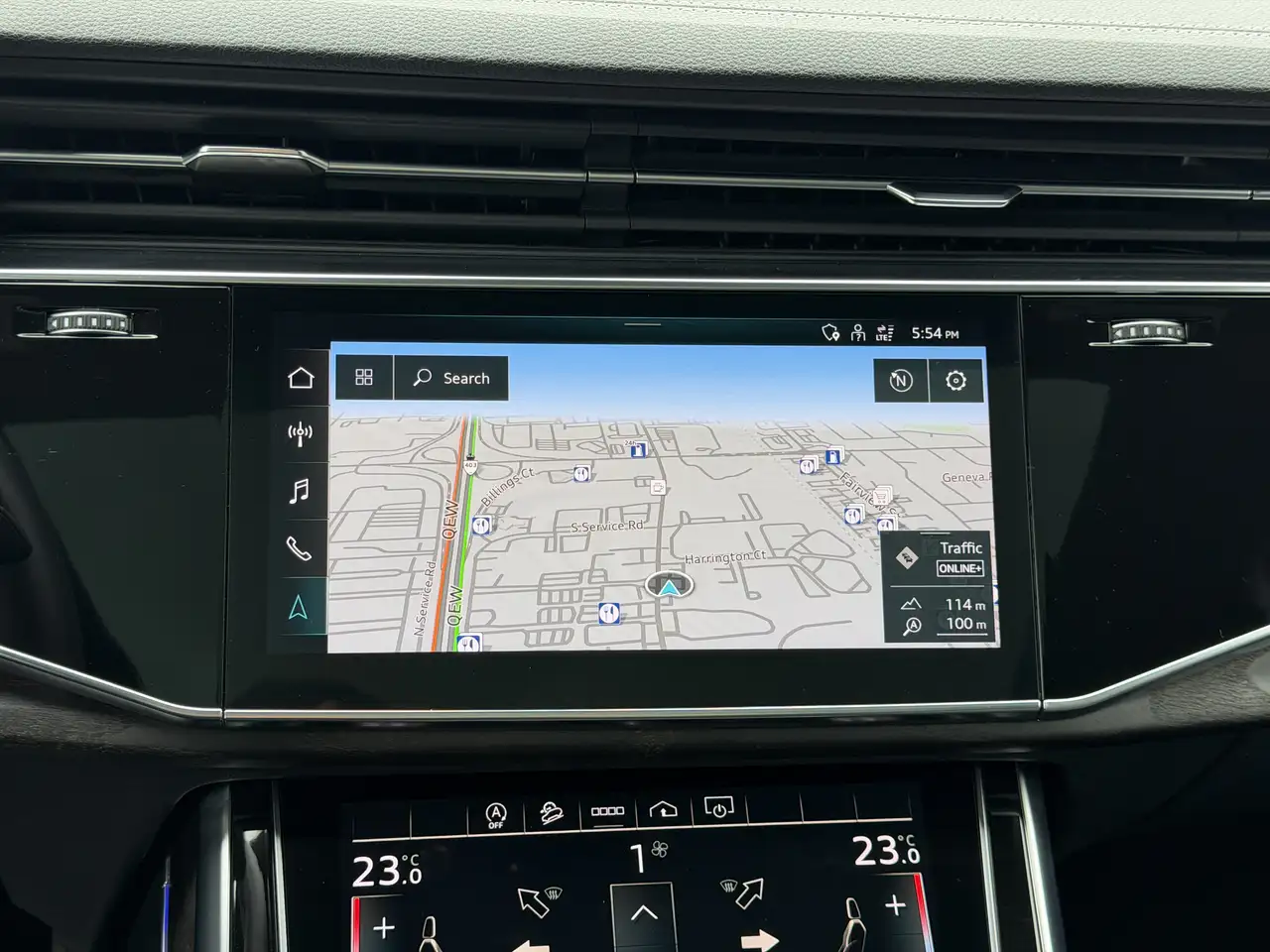 Audi Q7 - Image 26