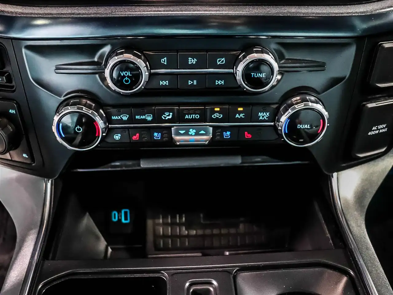 Ford F-150 - Image 30