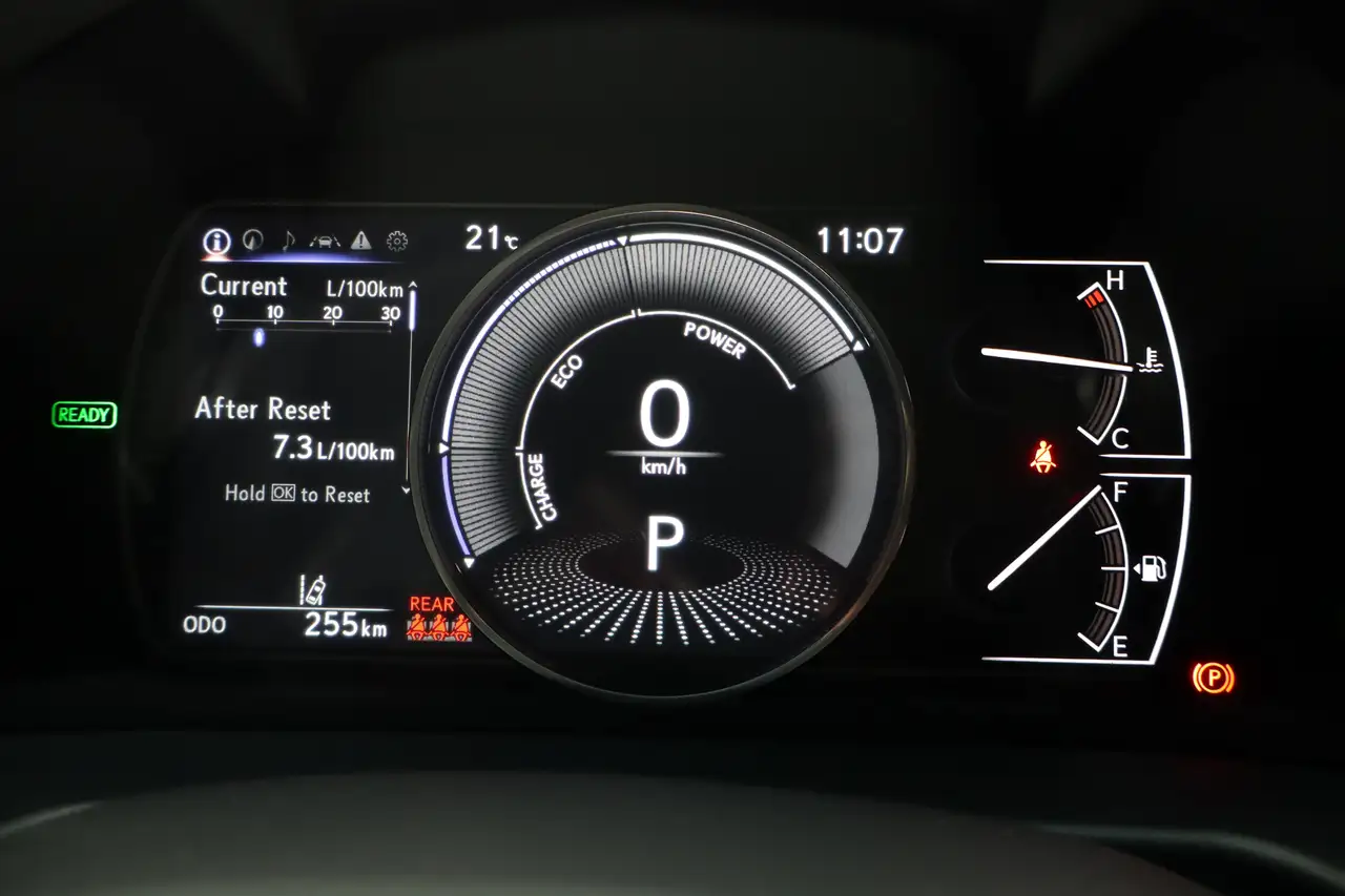 Lexus ES - Image 22