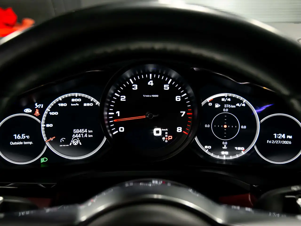 Porsche Cayenne - Image 25
