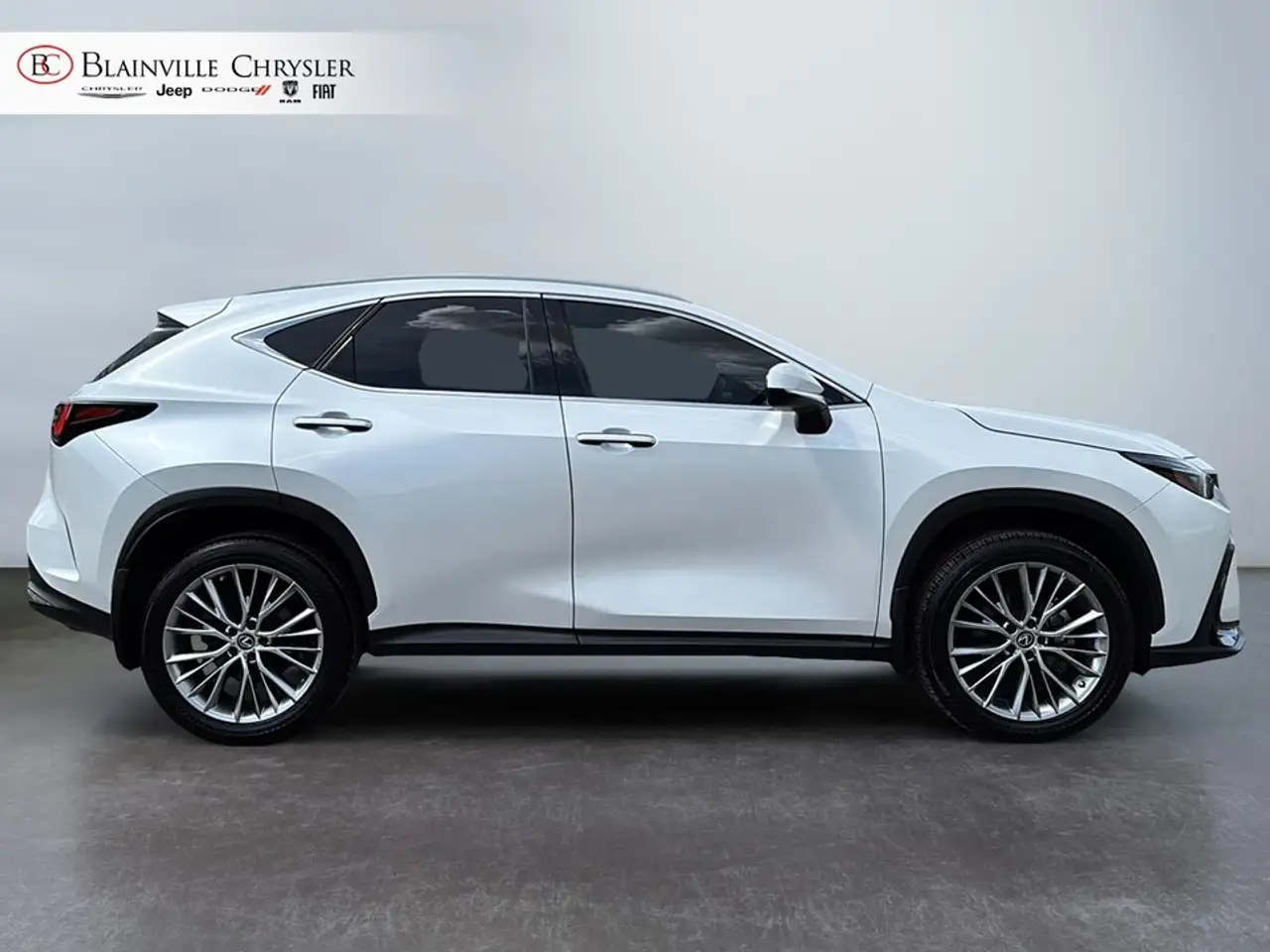 Lexus NX 350 - Image 9