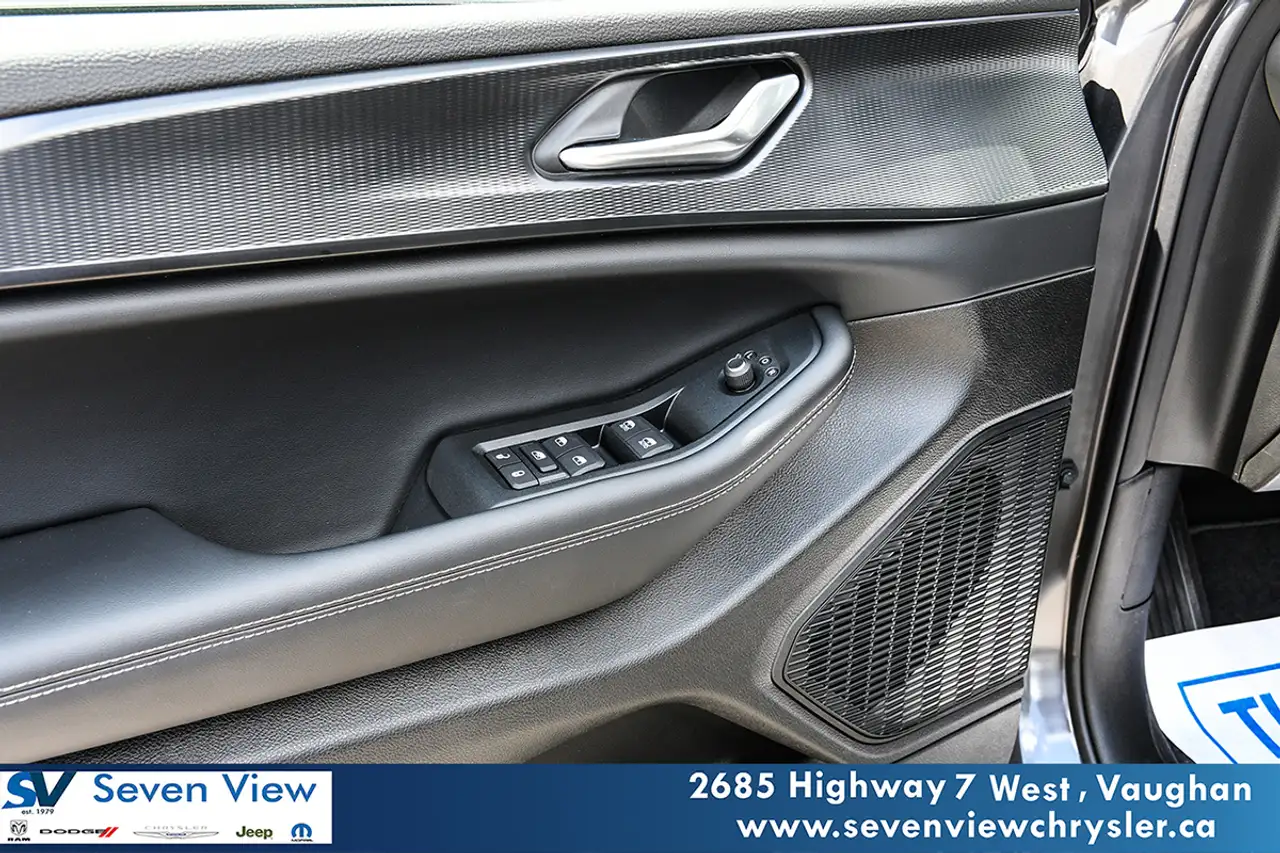 Jeep Grand Cherokee - Image 9