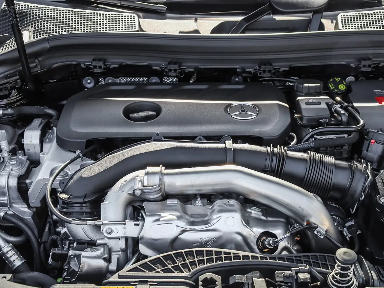 Mercedes-Benz GLA - Image 5