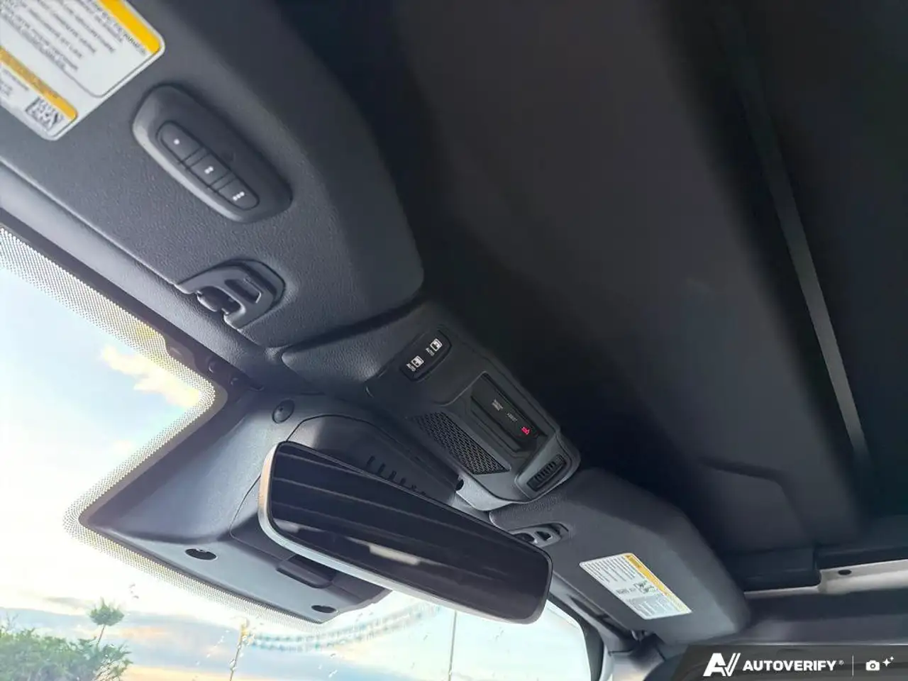Jeep Wrangler - Image 21