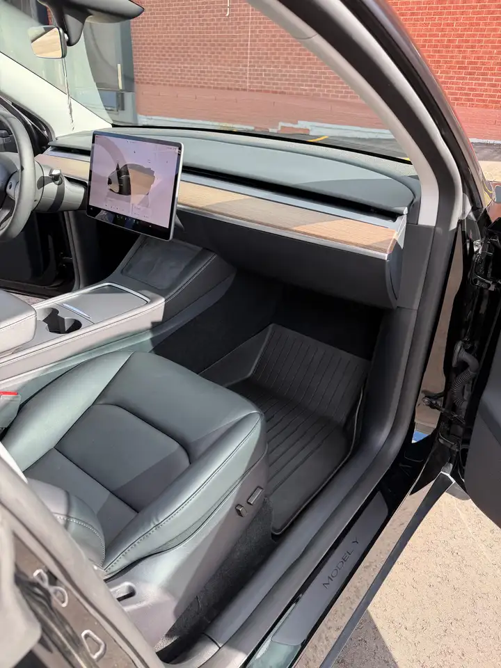 Tesla Model Y - Image 6