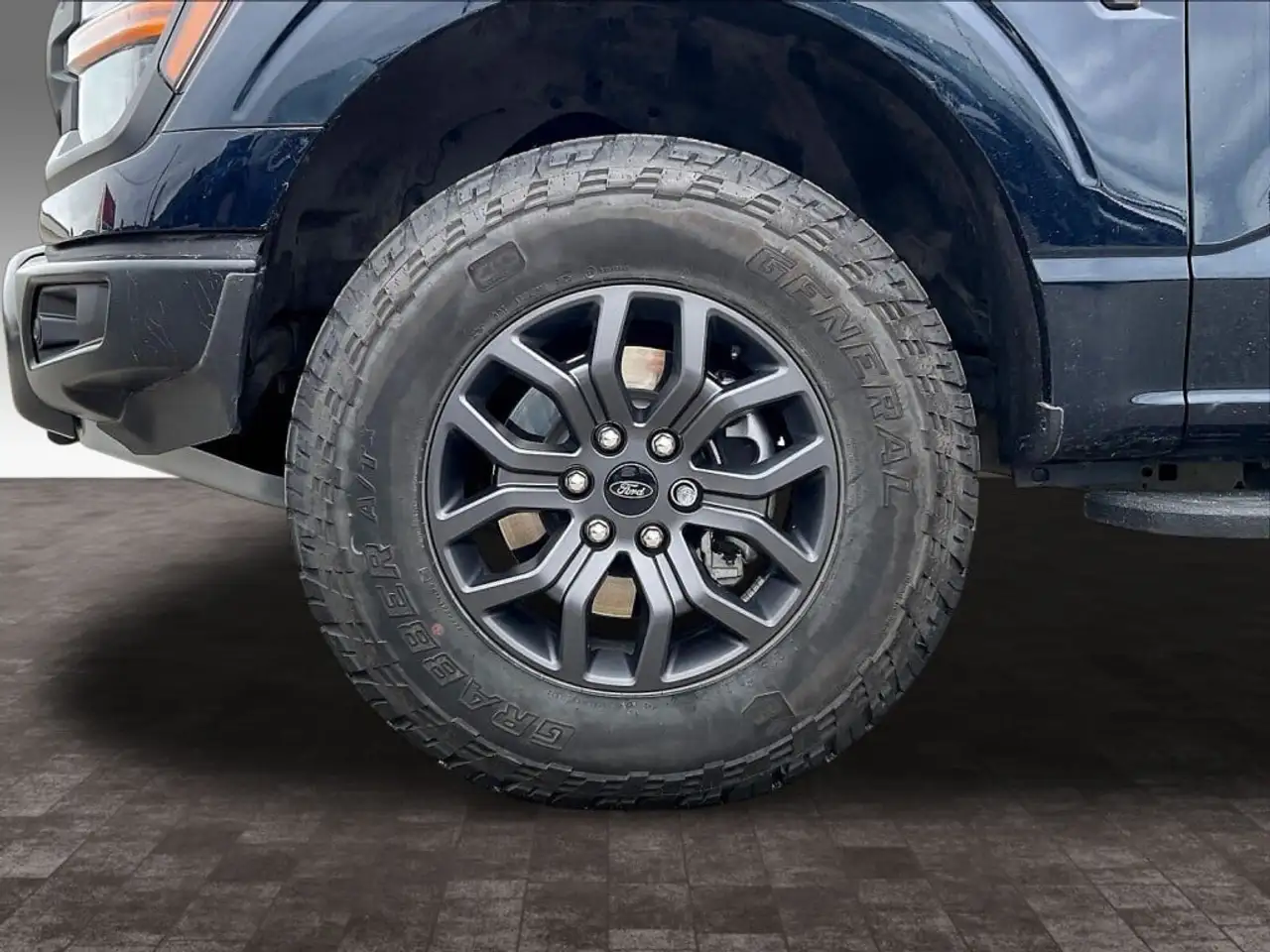 Ford F-150 - Image 35
