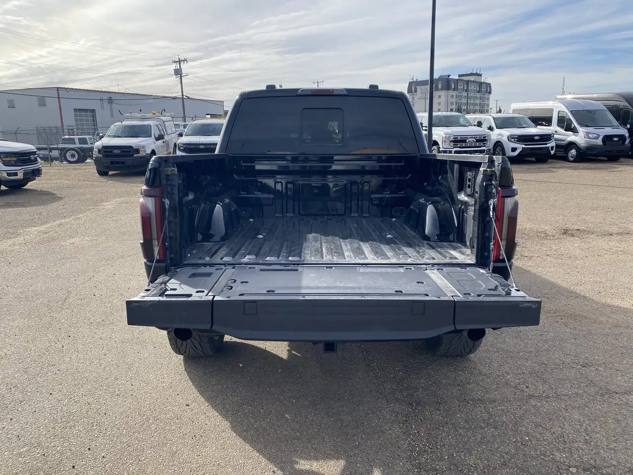 Ford F-150 - Image 26