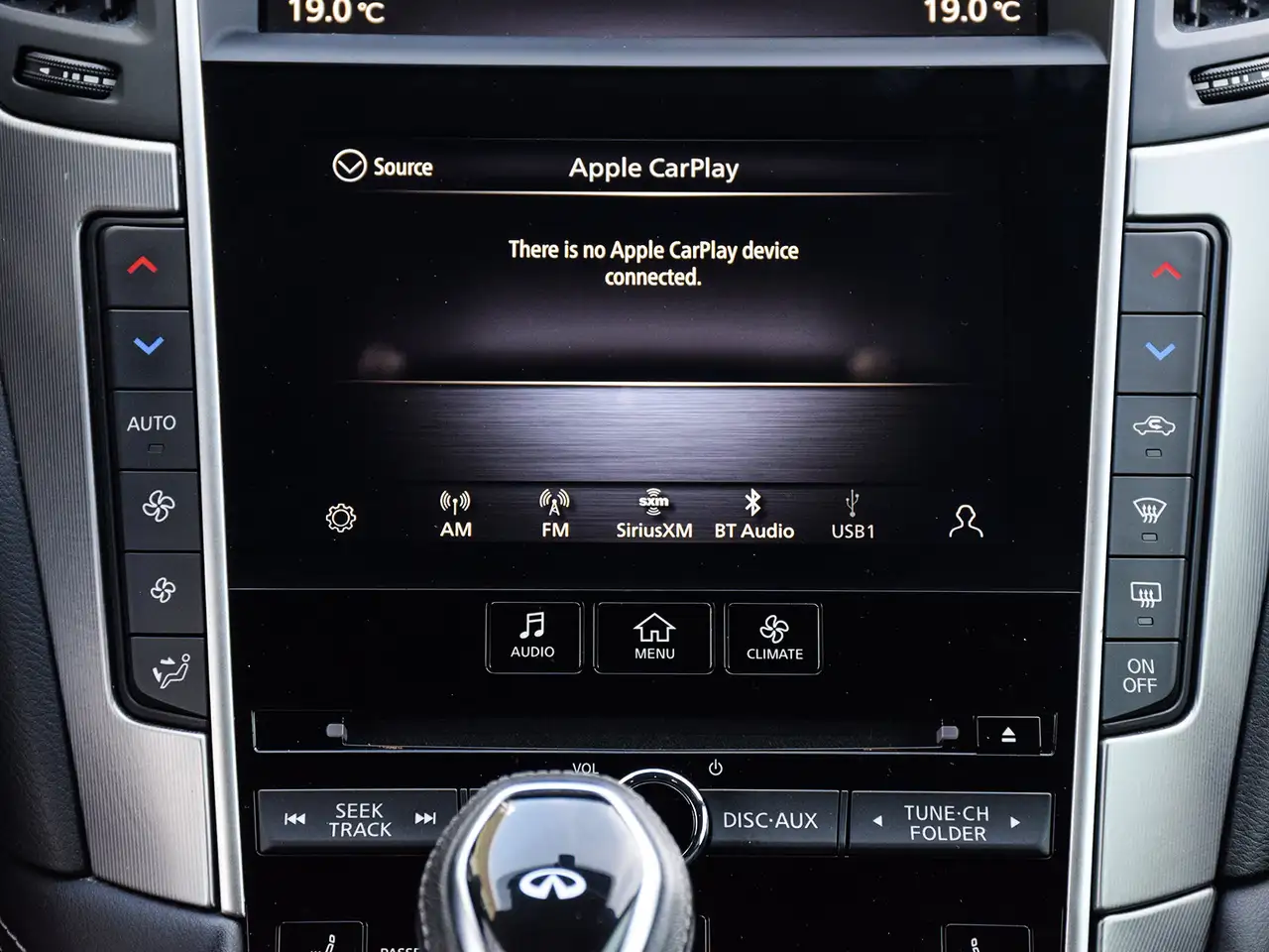 Infiniti Q60 - Image 24