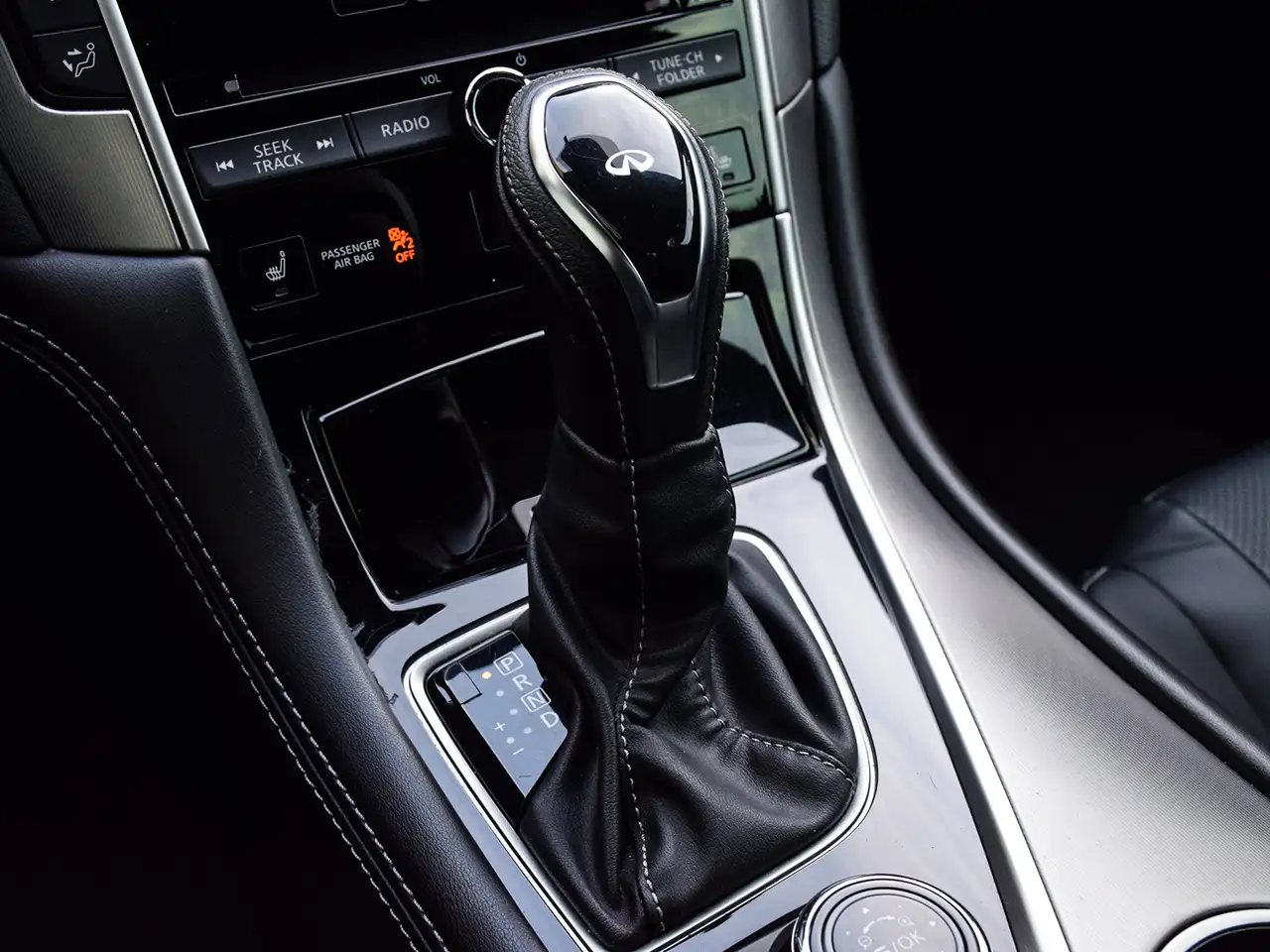 Infiniti Q60 - Image 28