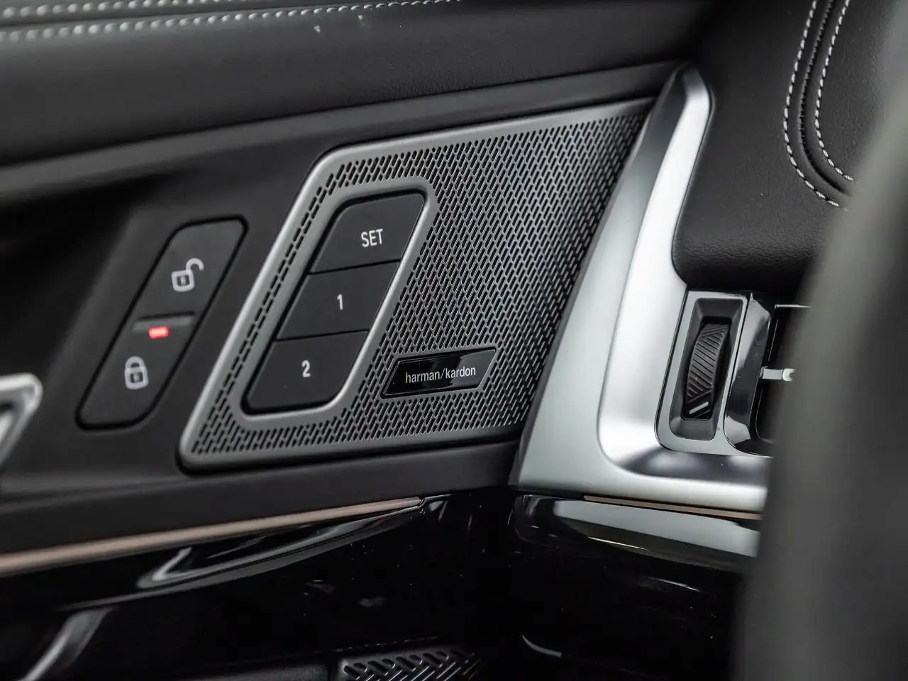 BMW X1 - Image 15