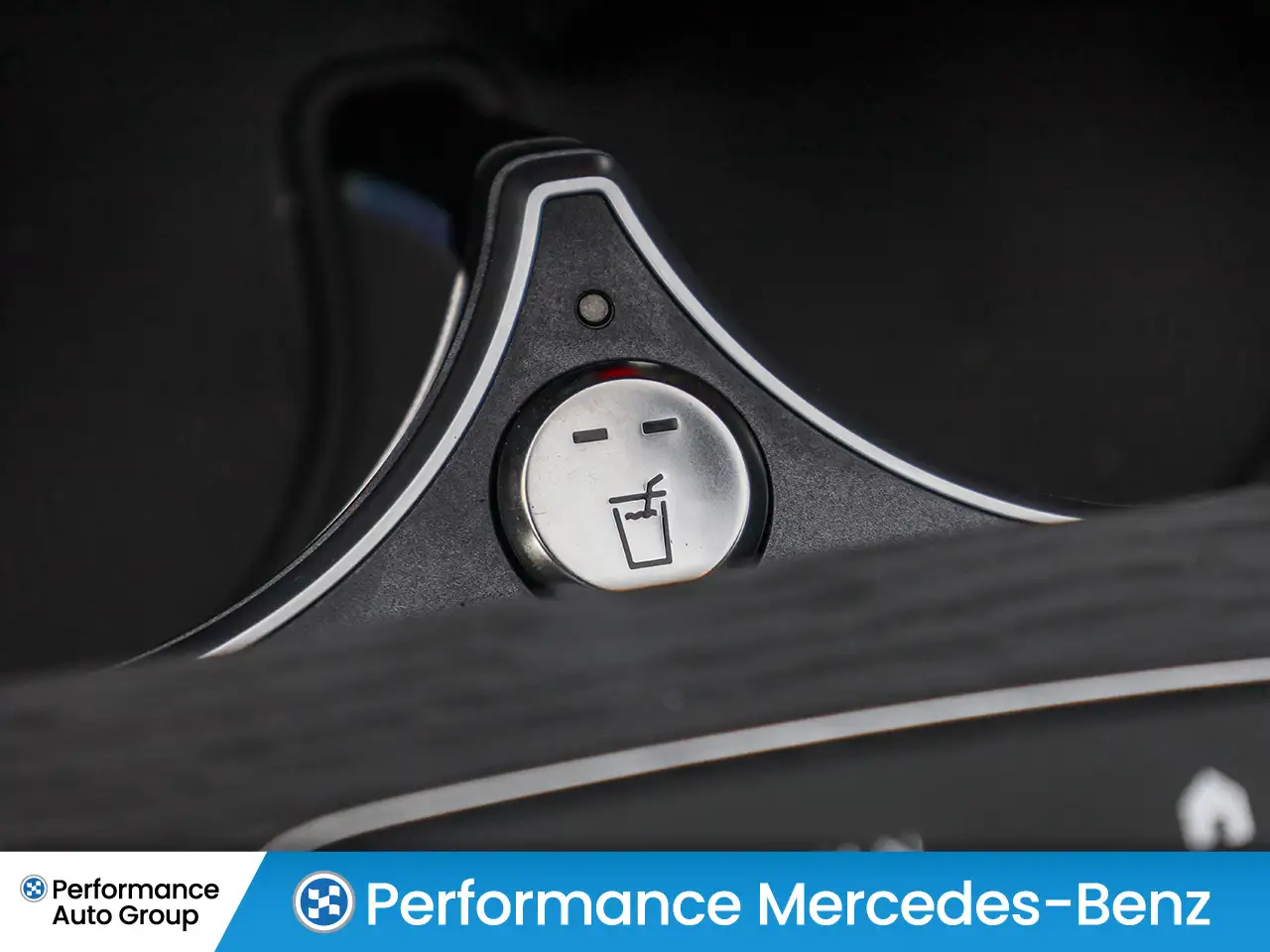 Mercedes-Benz GLE - Image 30