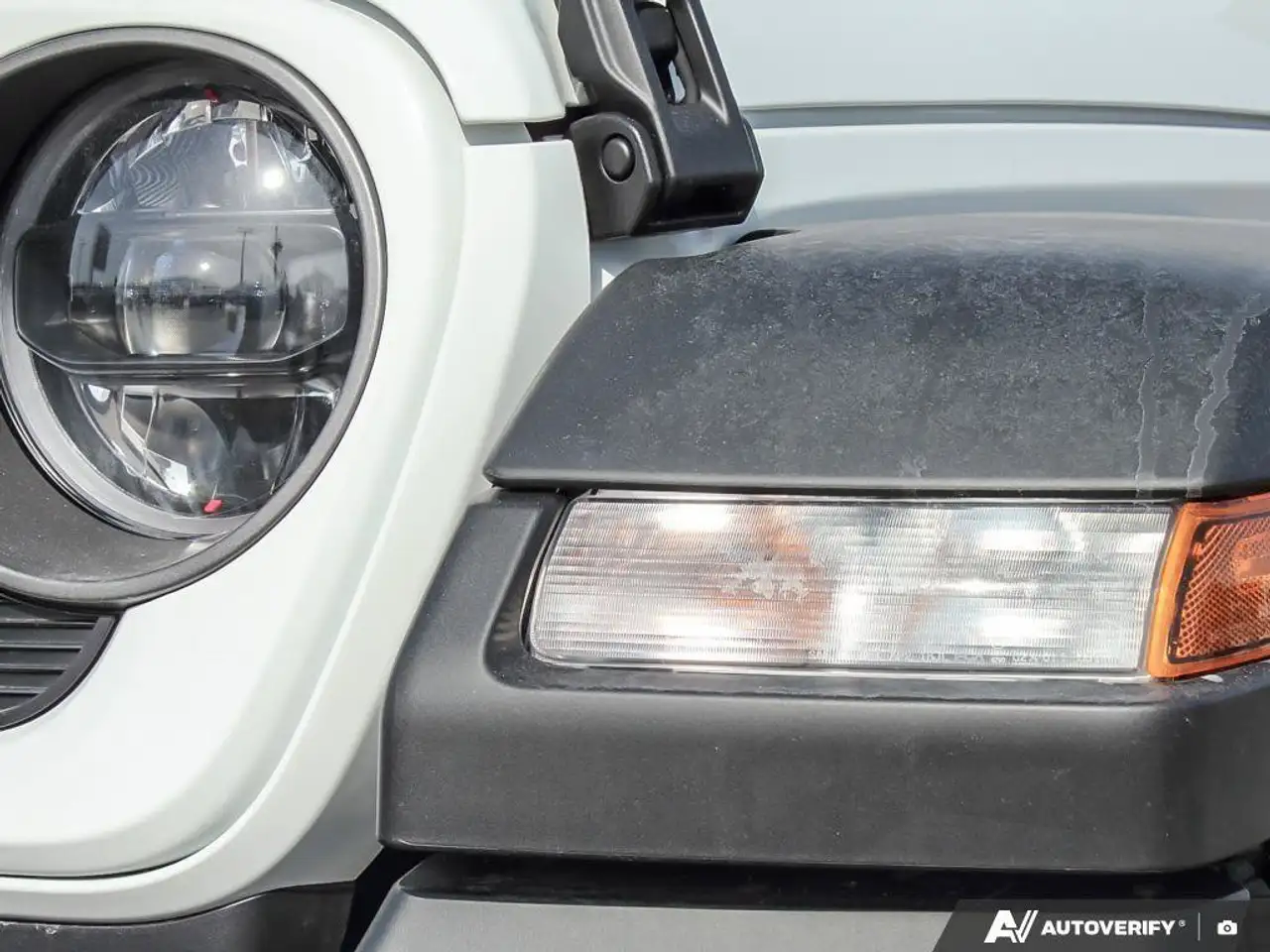 Jeep Wrangler - Image 10