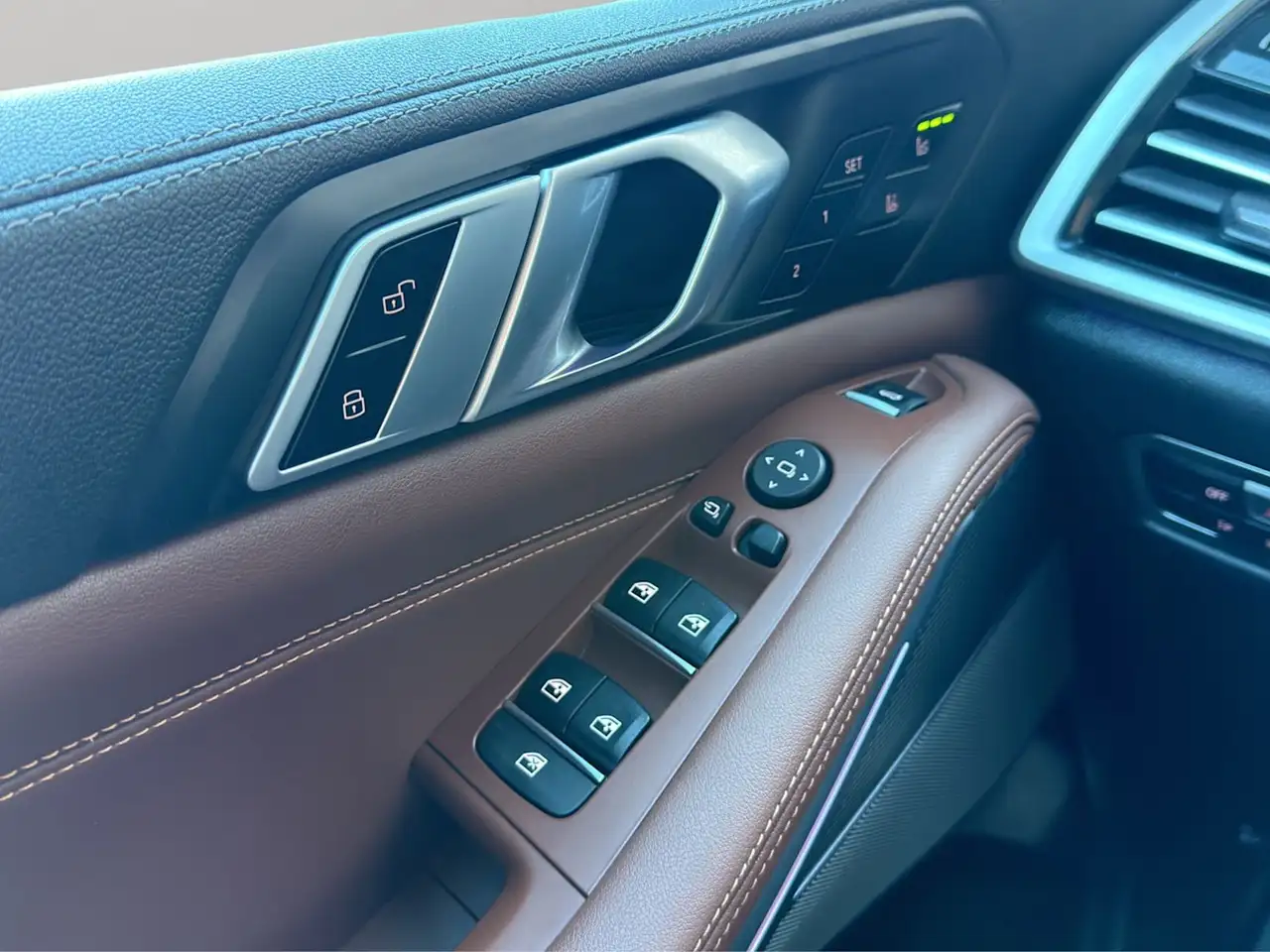 BMW X5 - Image 17