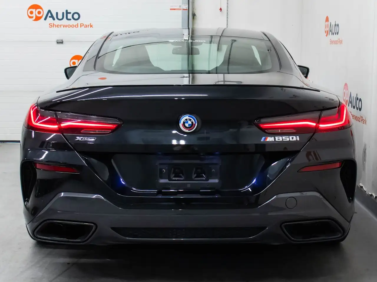 BMW 8 Series - Image 8