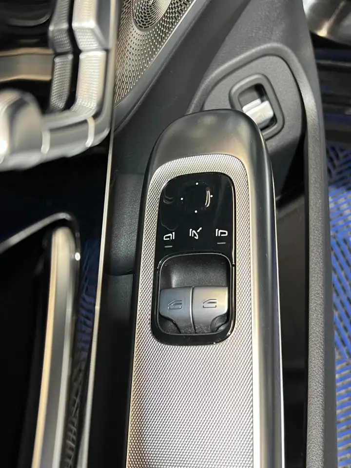 Mercedes-Benz CLE - Image 10