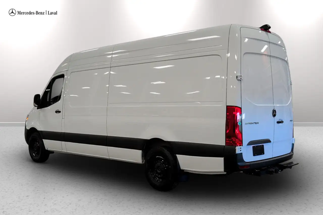 Mercedes-Benz Sprinter 2500 - Image 4