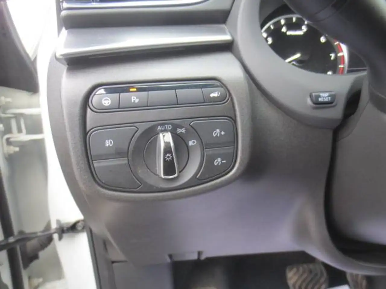 Infiniti QX55 - Image 11