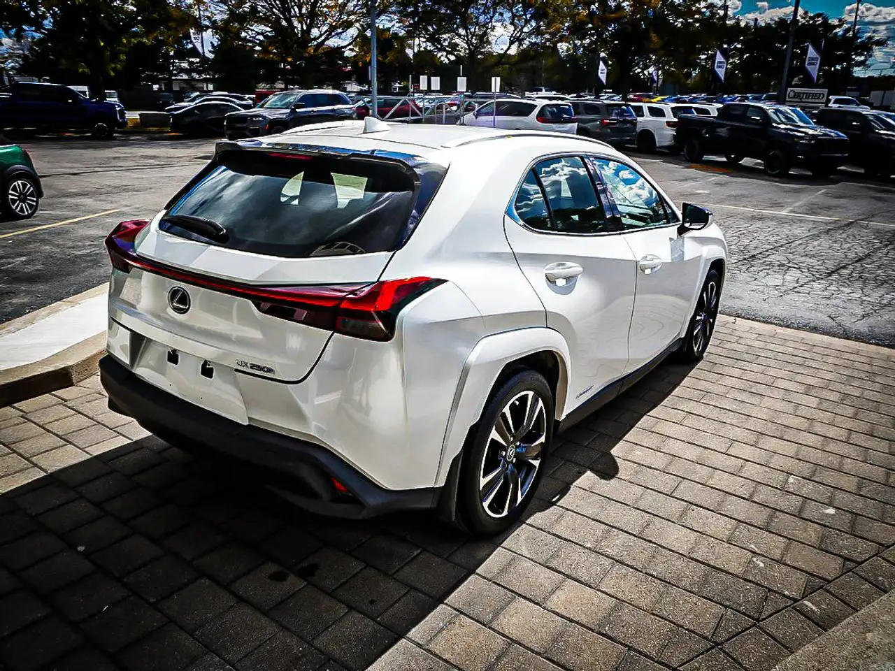 Lexus UX - Image 9