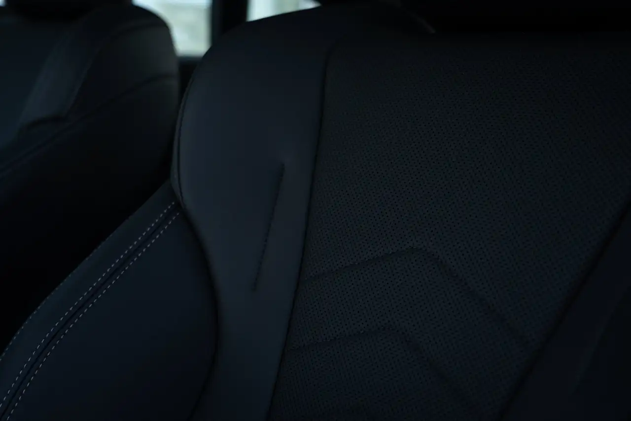 BMW 2 Series - Image 12