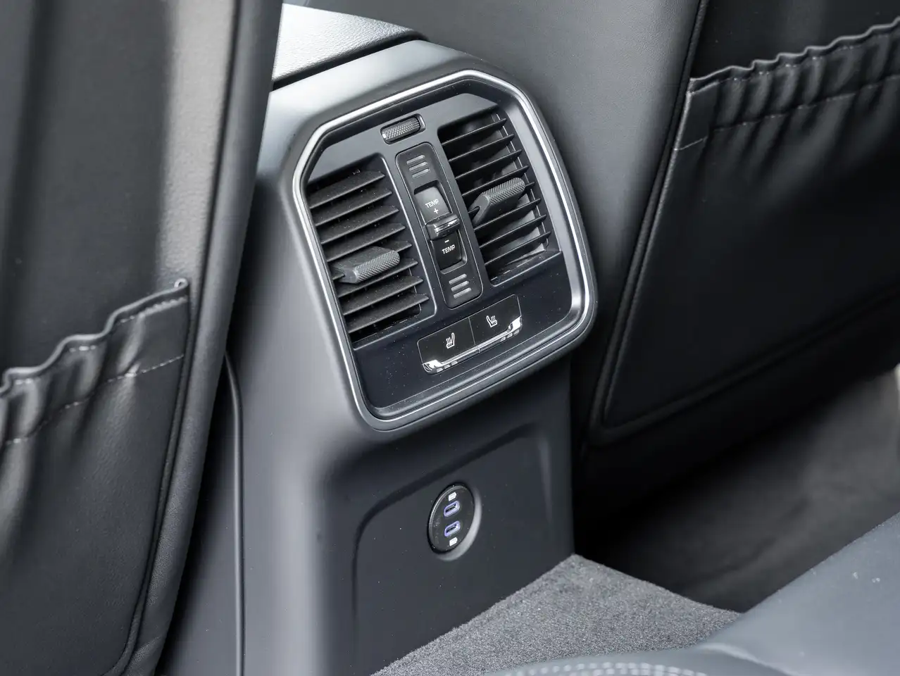 Porsche Macan - Image 30