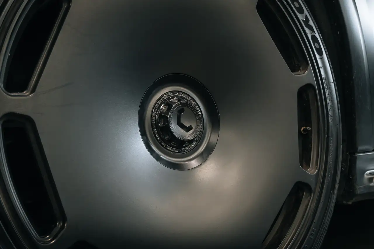 Mercedes-Benz EQS - Image 16