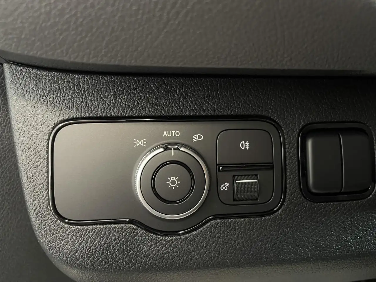 Mercedes-Benz Sprinter - Image 10