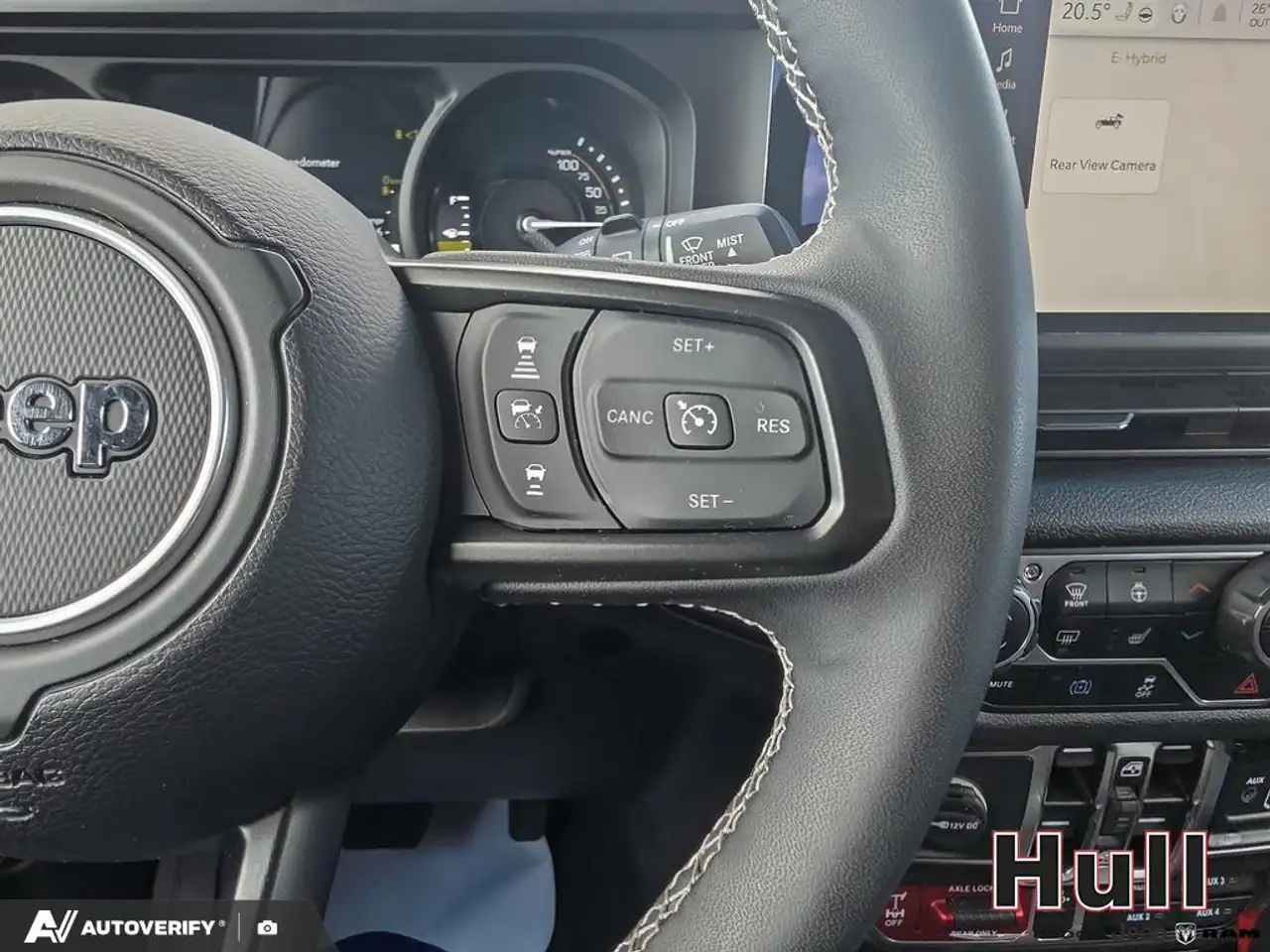 Jeep Wrangler - Image 16
