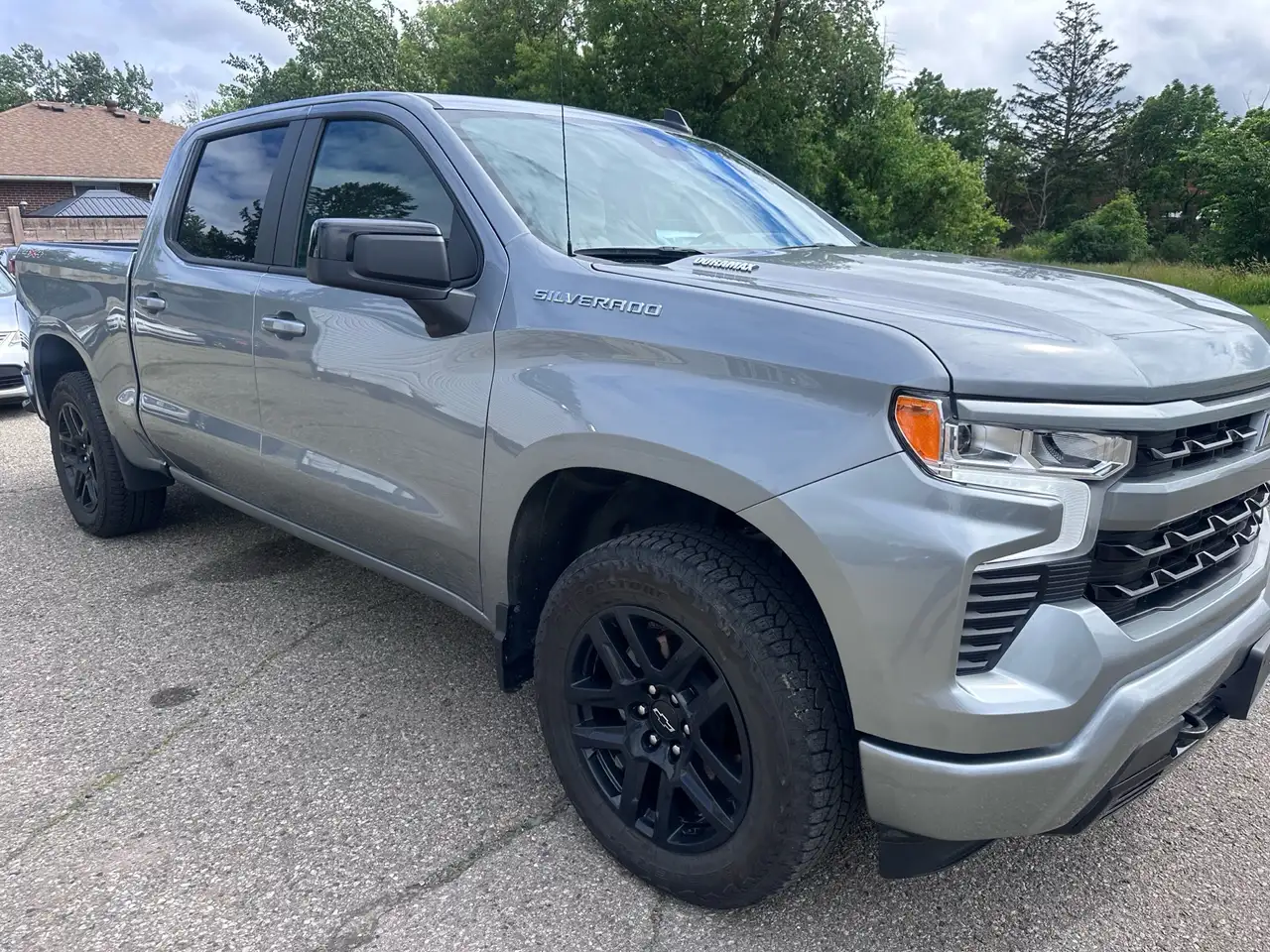 Chevrolet Silverado 1500 - Image 13