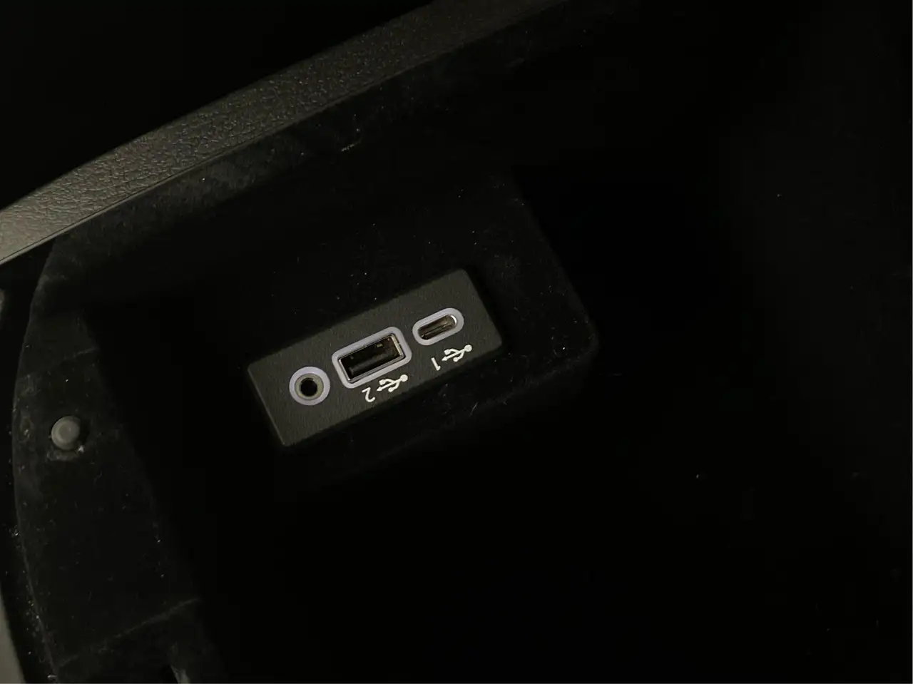 Infiniti Q50 - Image 31