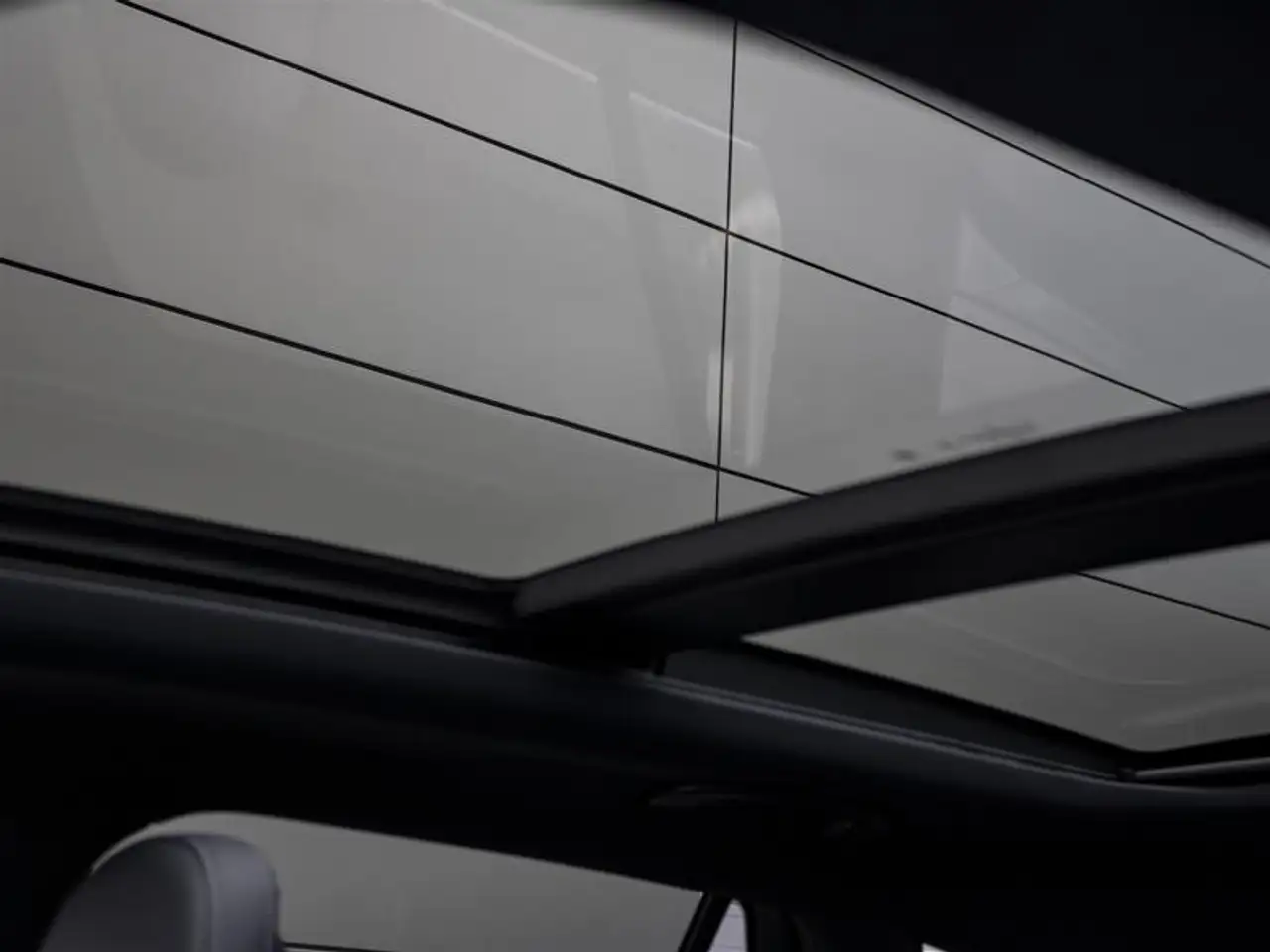 Mercedes-Benz GLC - Image 14