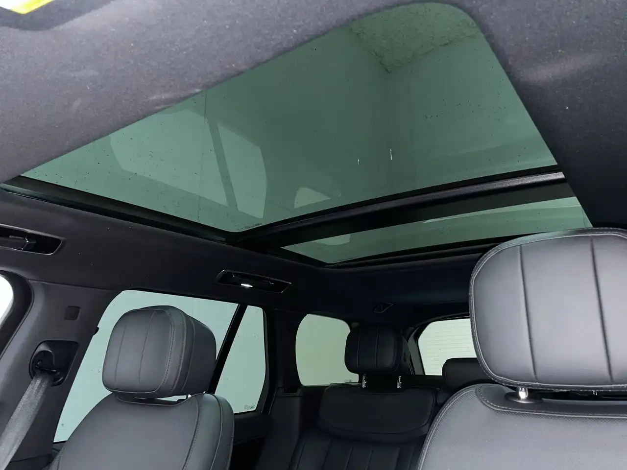 Land Rover Range Rover - Image 30