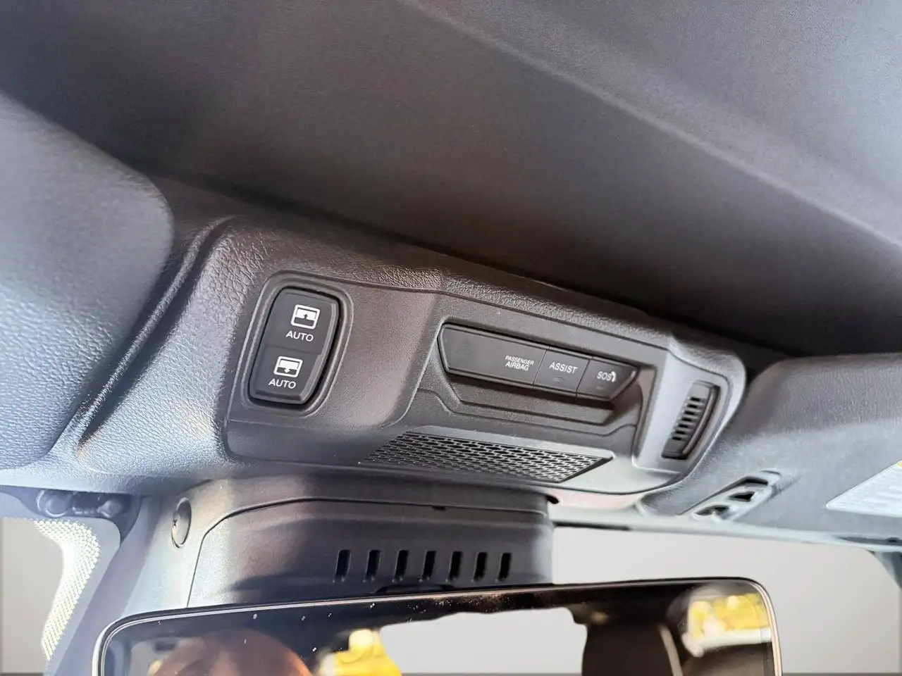Jeep Wrangler - Image 27