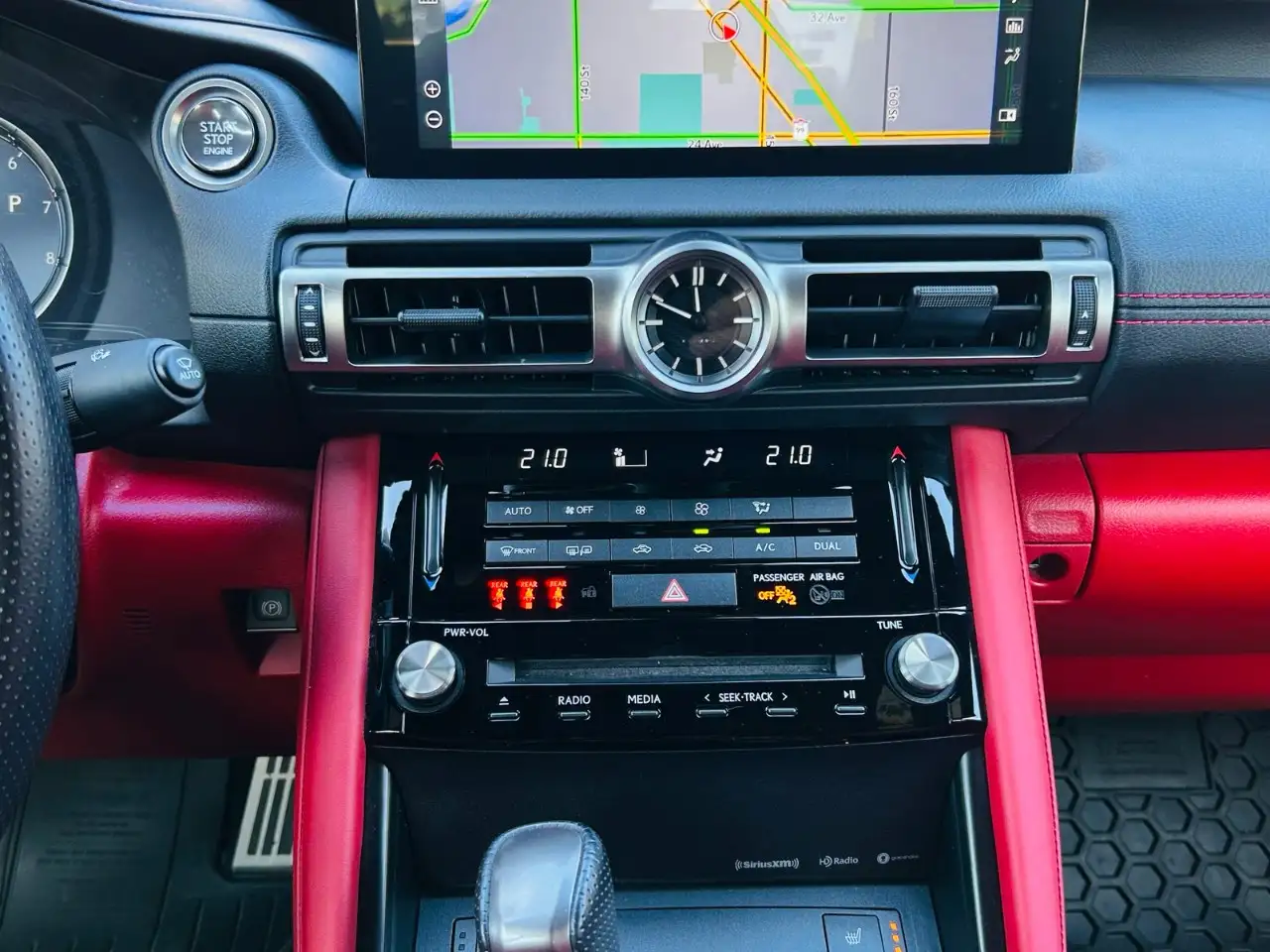 Lexus IS - Image 17