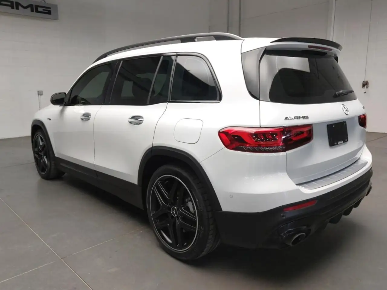 Mercedes-Benz GLB - Image 3