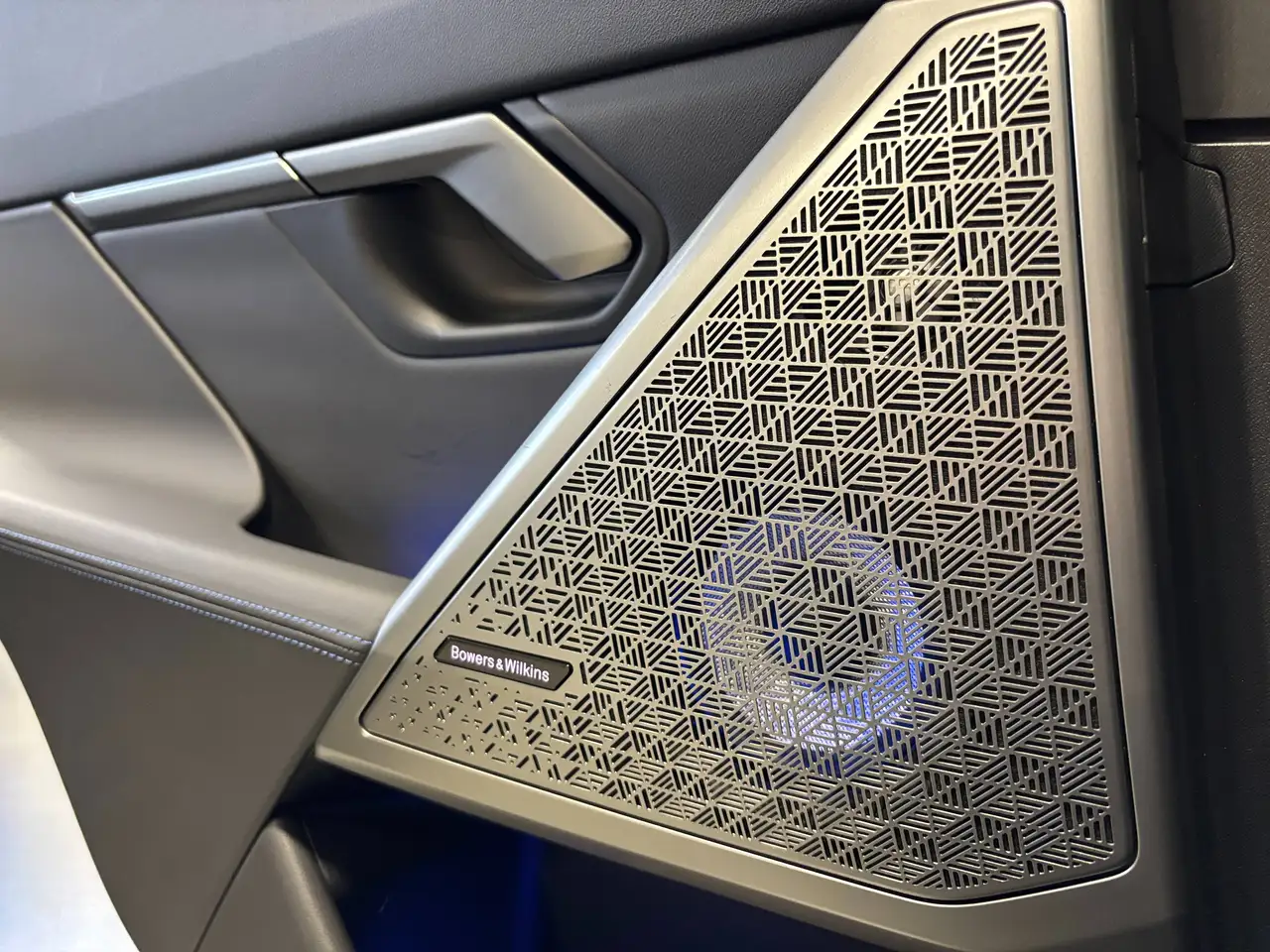 BMW i5 - Image 14