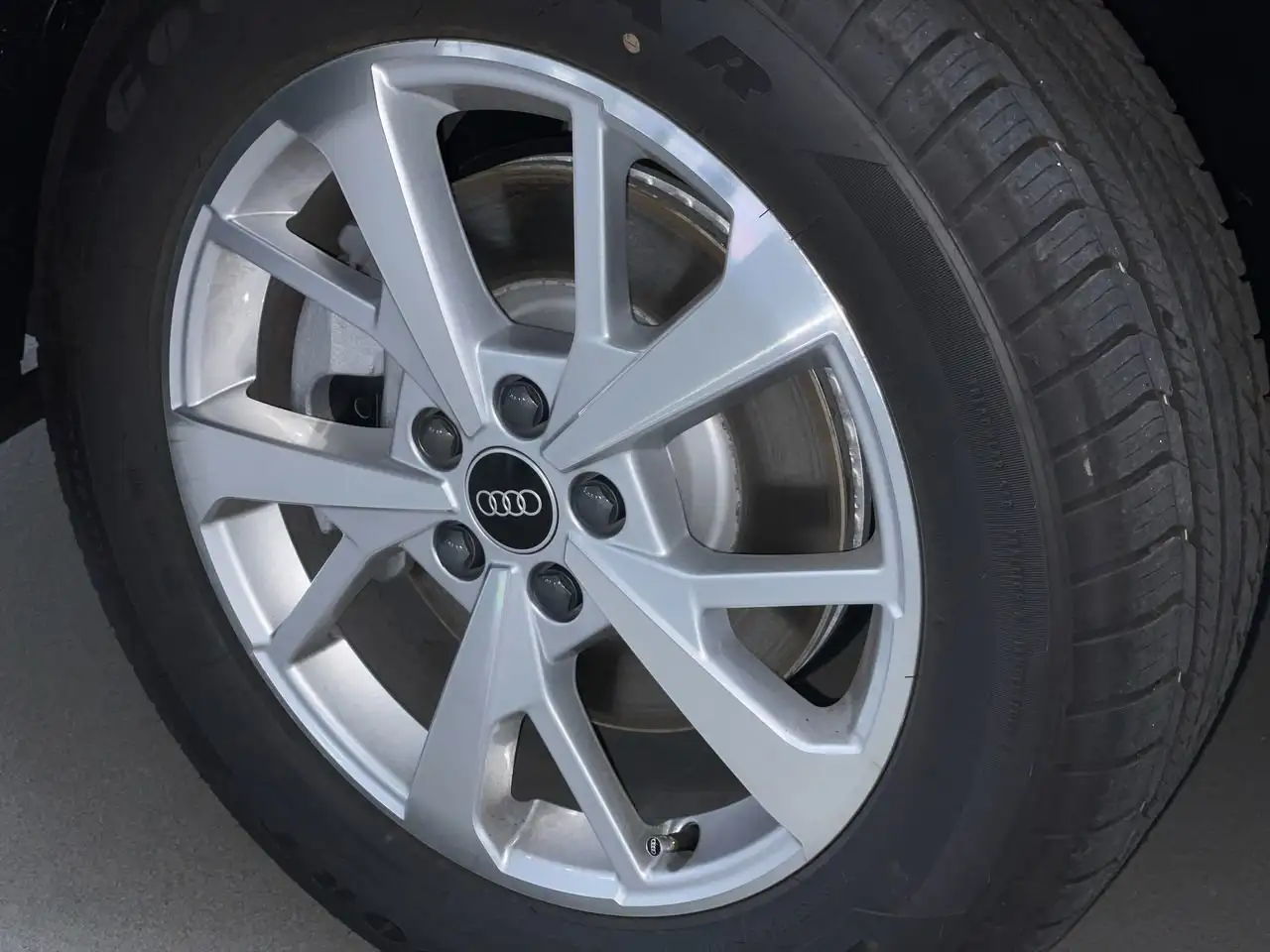 Audi Q3 - Image 18