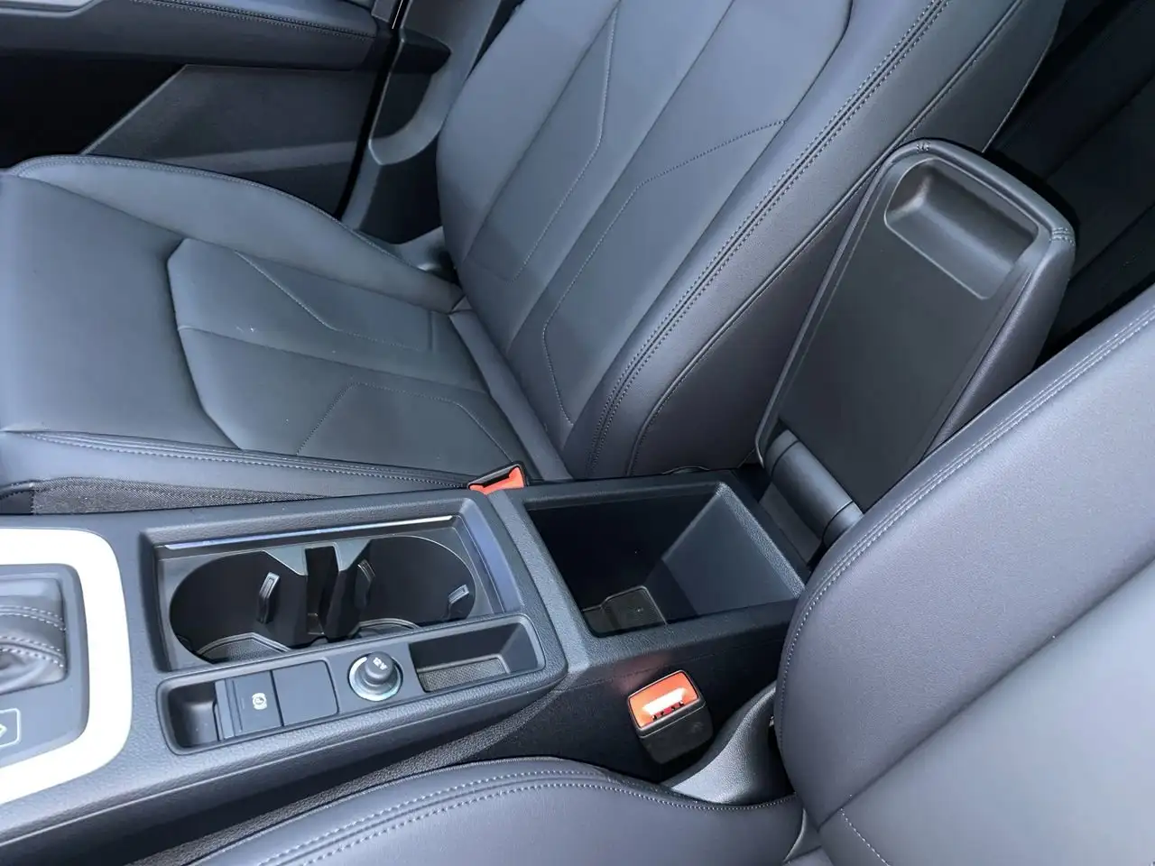 Audi Q3 - Image 28
