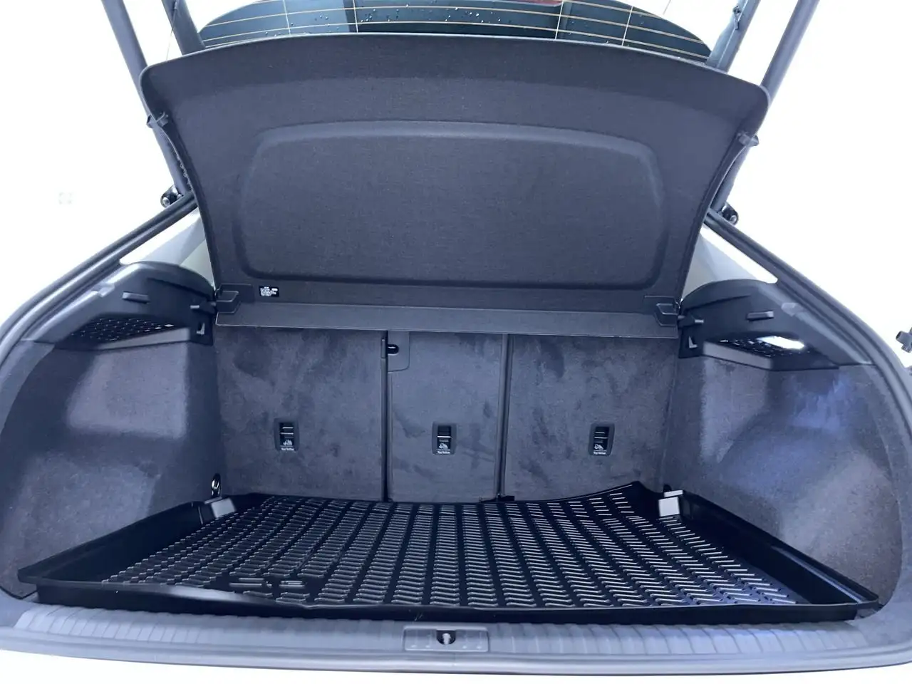 Audi Q3 - Image 31