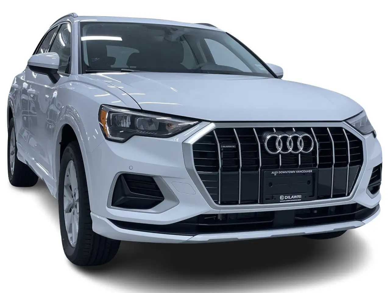 Audi Q3 - Image 2