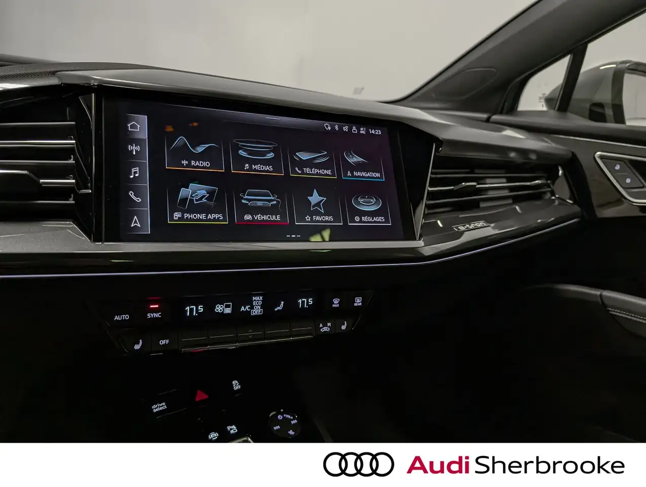 Audi Q4 e-tron - Image 15