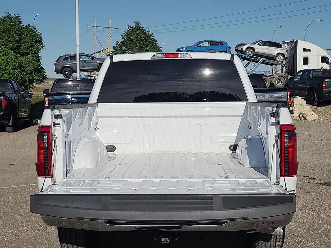 Ford F-150 - Image 18