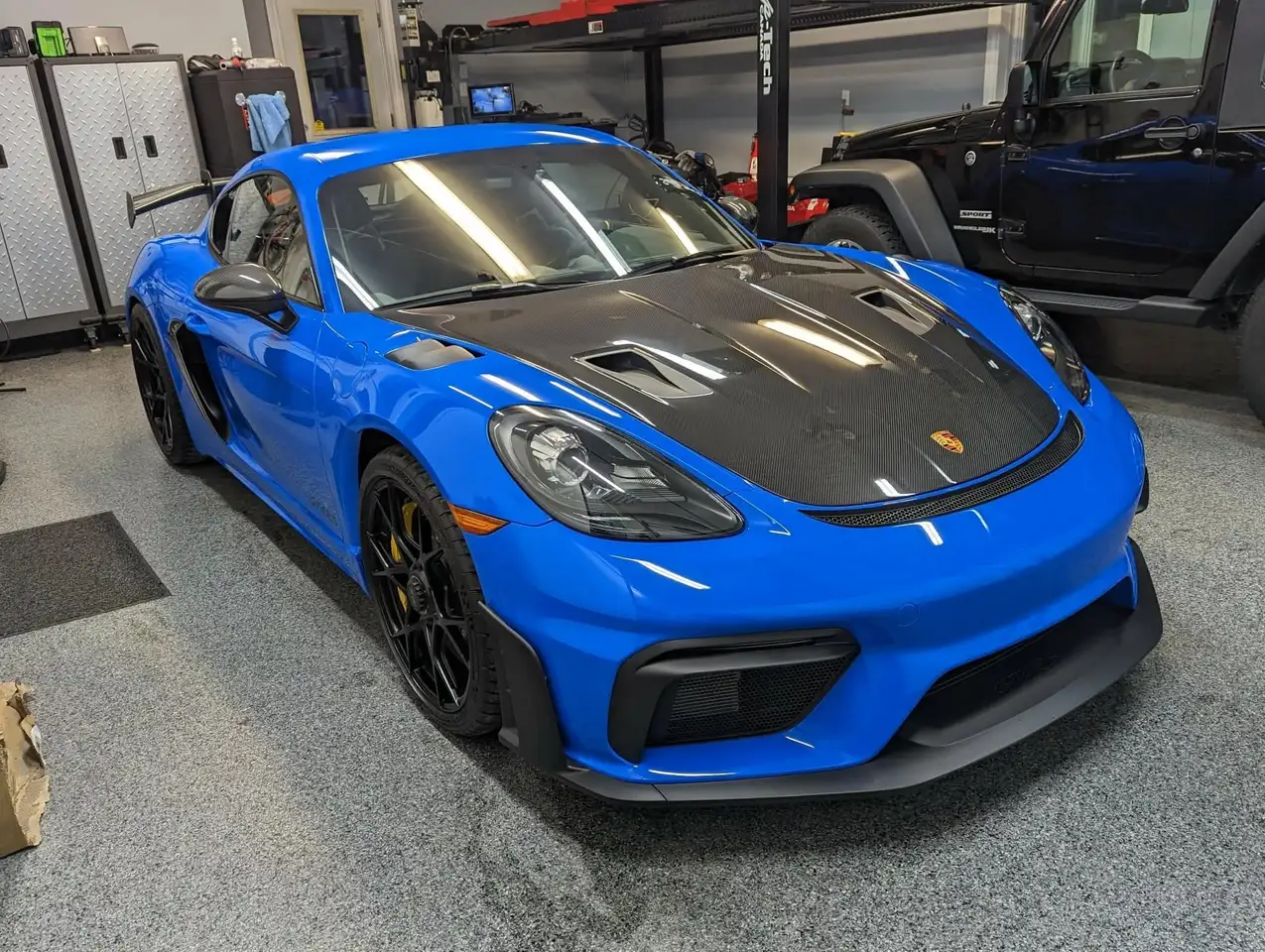Porsche 718 Cayman