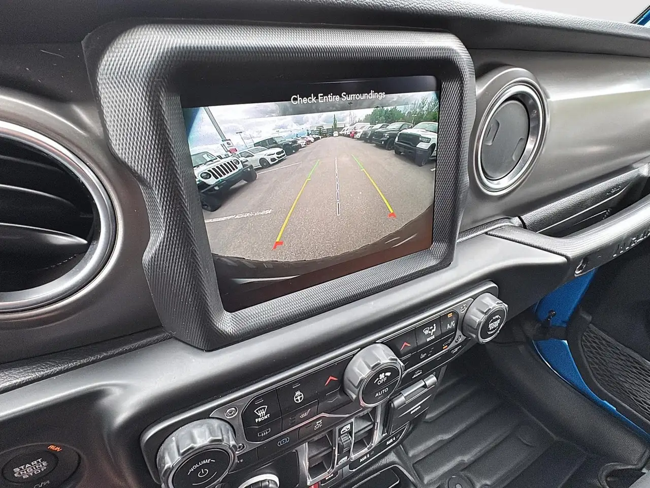 Jeep Wrangler - Image 26